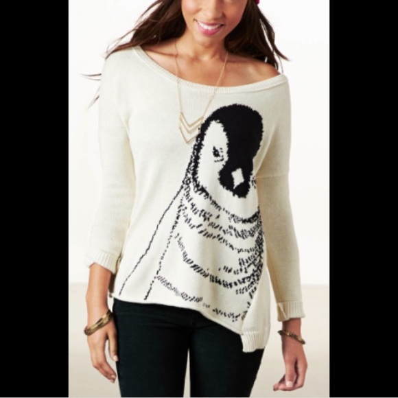 American Eagle Outfitters Sweaters - American eagle penguin sweater